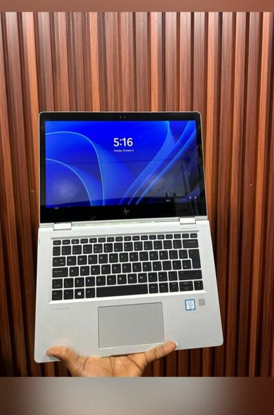 HP ELITEBOOK  1030 G2