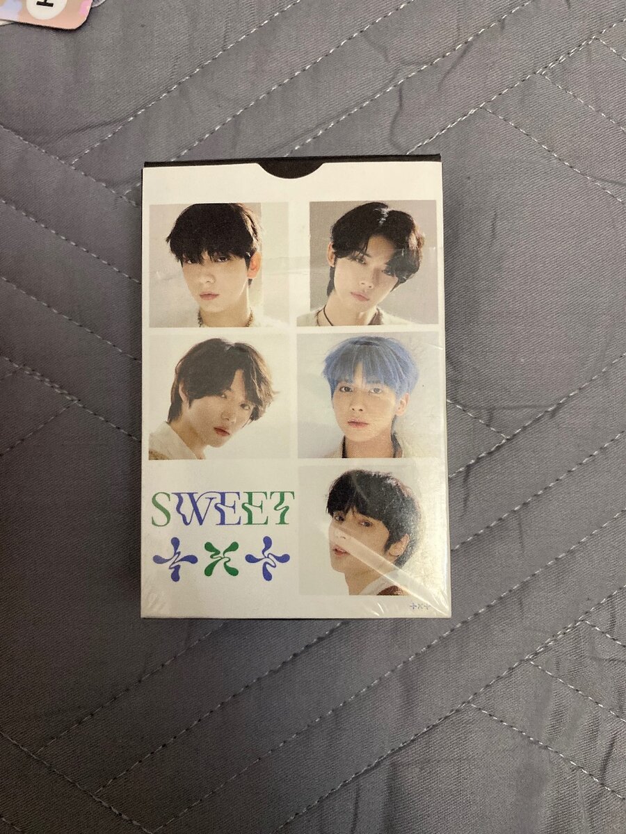 Карточки от корейской группы «tomorrow by together (txt)55шт