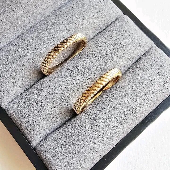 Anneaux en or pour couple