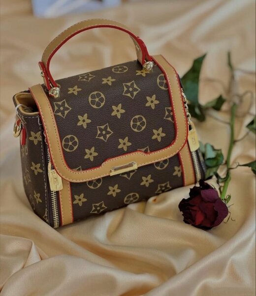 Sac à main en cuir pour femme