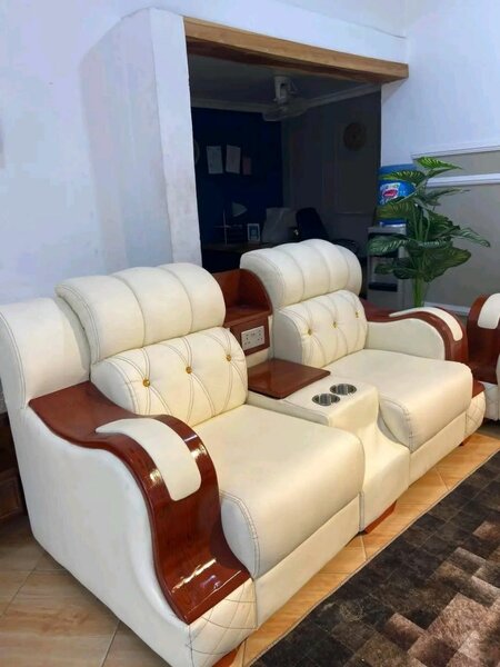 Canapé cuir blanc et bois