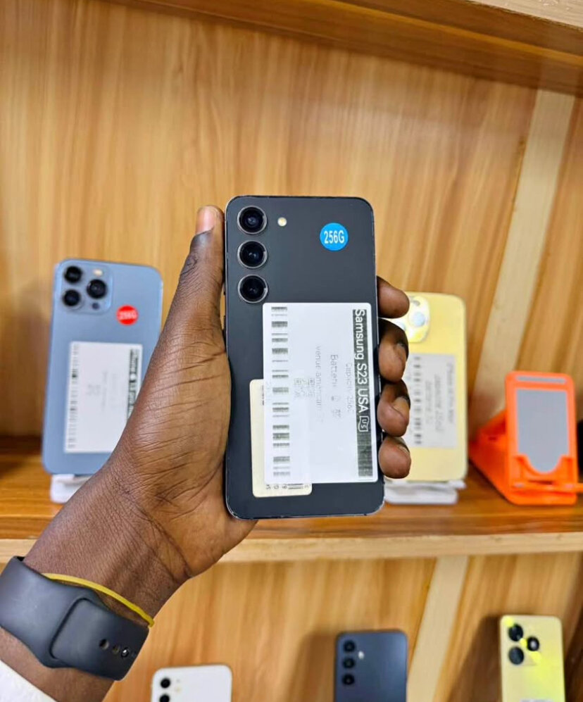 Téléphone portable Samsung s23