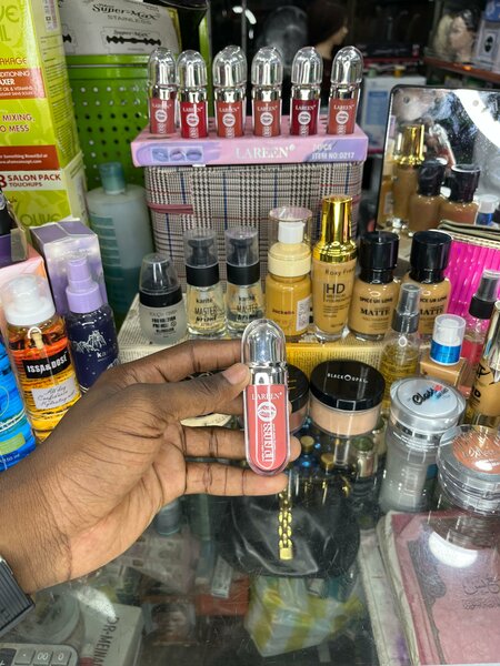 Rouge à lèvres longue tenue