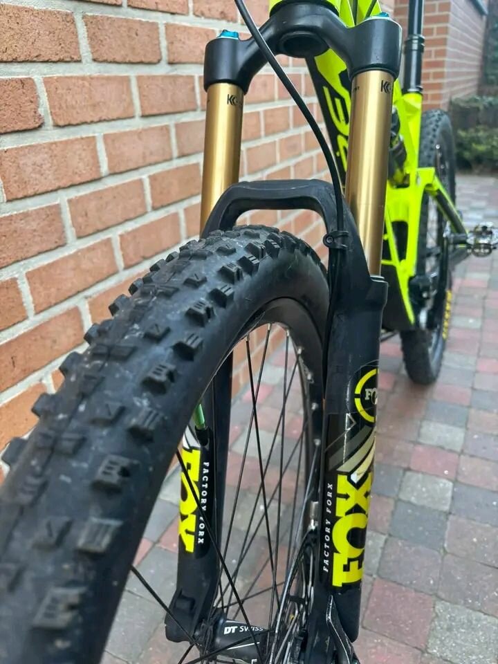 Vélo de montagne tout-terrain