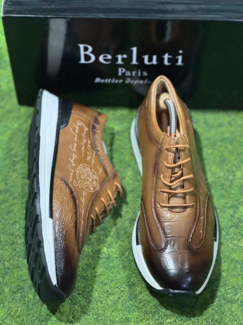 Sneakers en cuir Berluti élégants