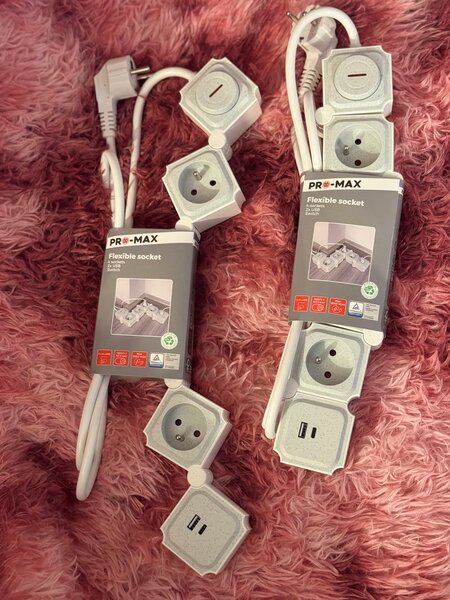 Prise flexible avec USB