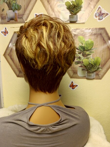 Perruque courte marron et blonde