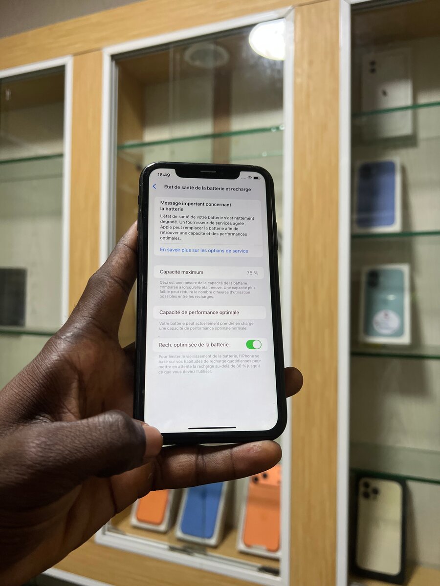 Apple iPhone XR 64GO djaaz