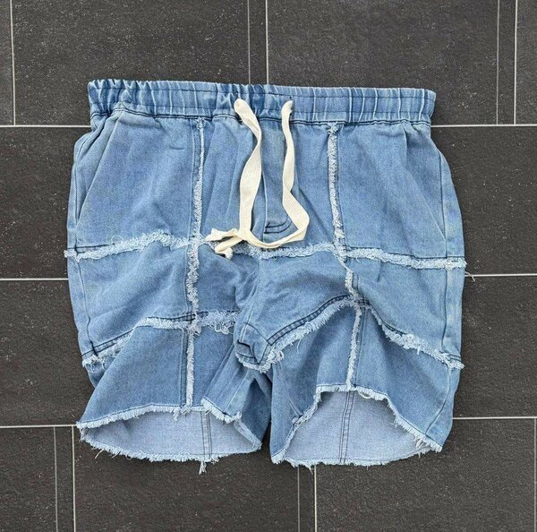Shorts en jean déchiré pour femme