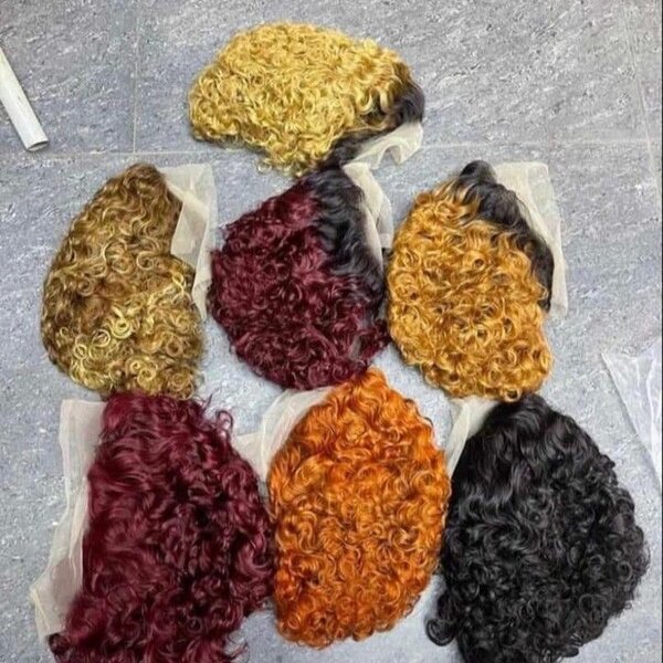 Perruque Bouclée Colorée