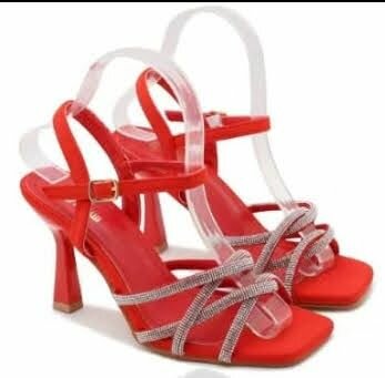 Sandales rouges à talons