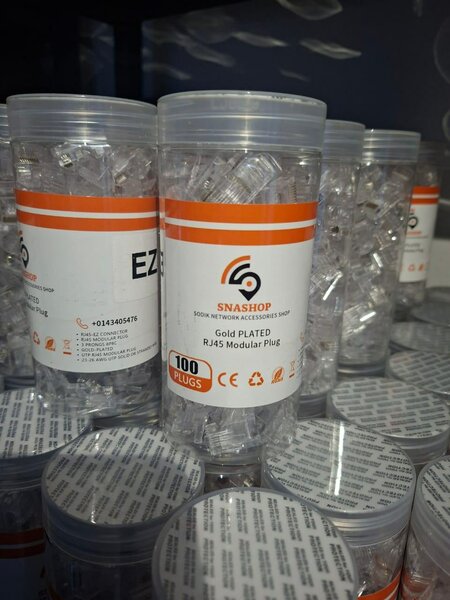 Connecteurs RJ45 avec Trou