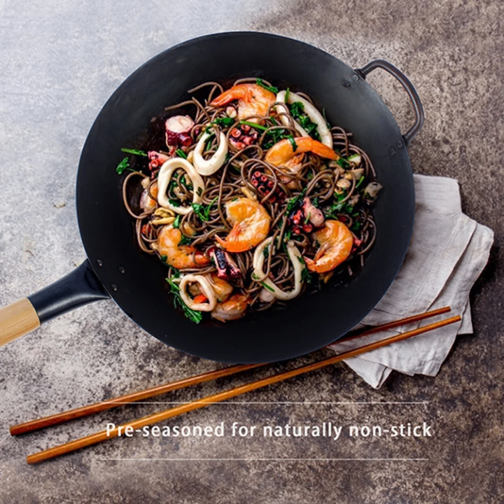 Wok antiadhésif en acier