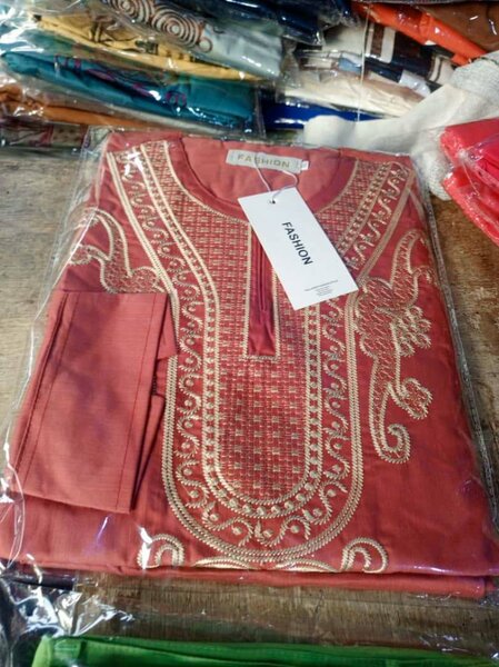 Boubou marocainbrodée élégante