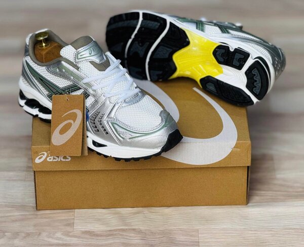 Chaussures Asics pour homme