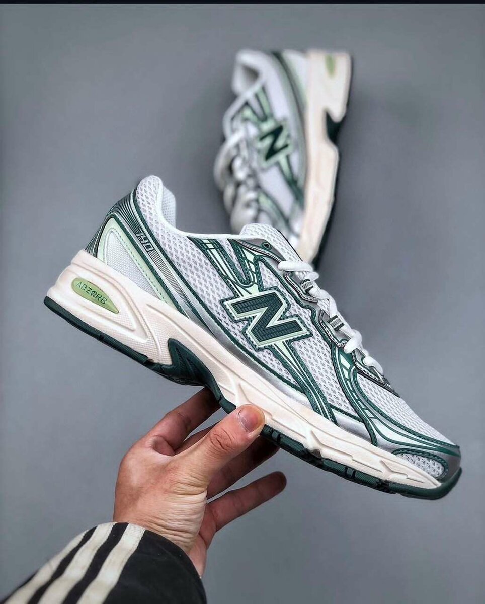 New Balance740 vert