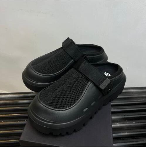 Chaussures UGG en caoutchouc