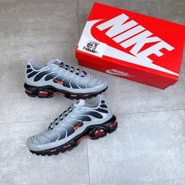 Nike Air Max Tuned Sneakers