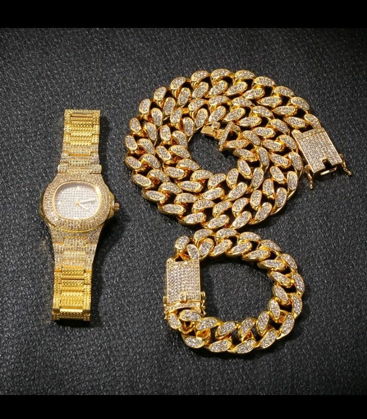 Montre et chaîne en Diamant