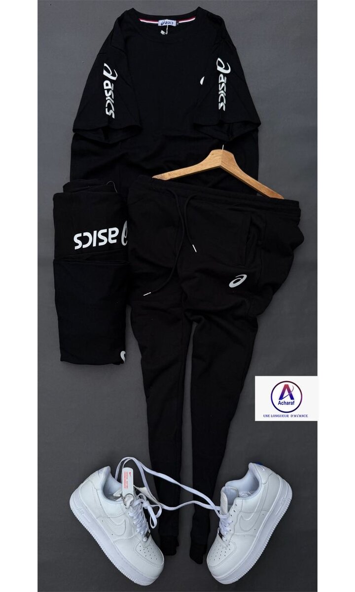 Ensemble survêtement Asics ou Puma