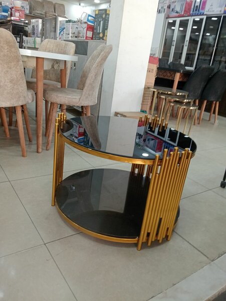 Table basse moderne dorée