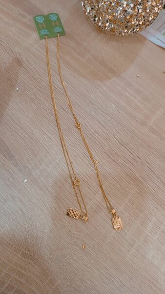 Collier et Bracelet Dorés Élégants