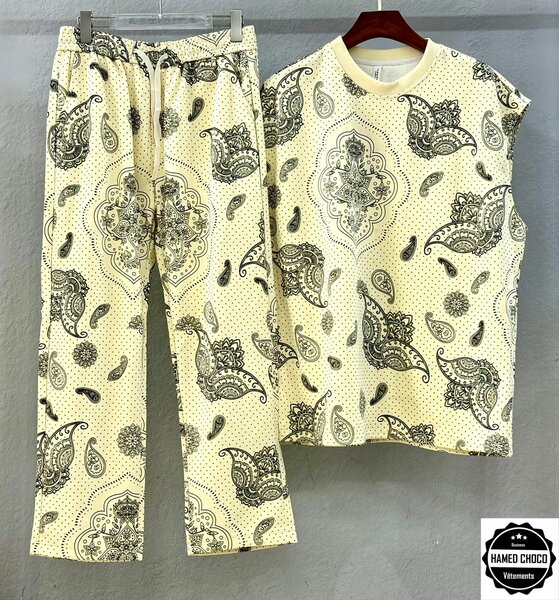 Pijama confortable à motif paisley