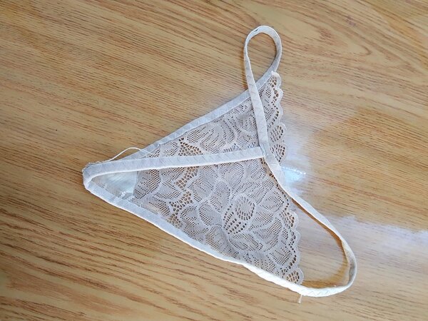 String dentelle femme blanc