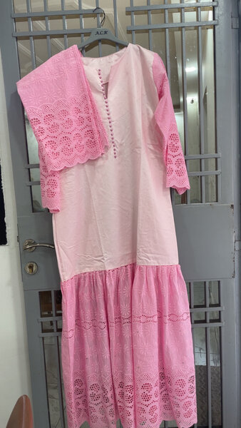 Robe longue en dentelle