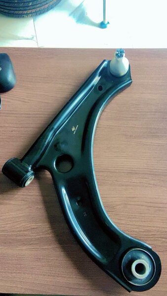 Bras de suspension G DZIRE