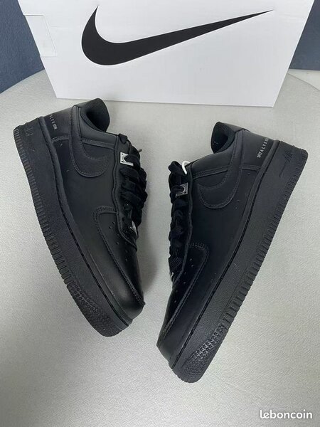 Sneakers Air Blancs et Noirs