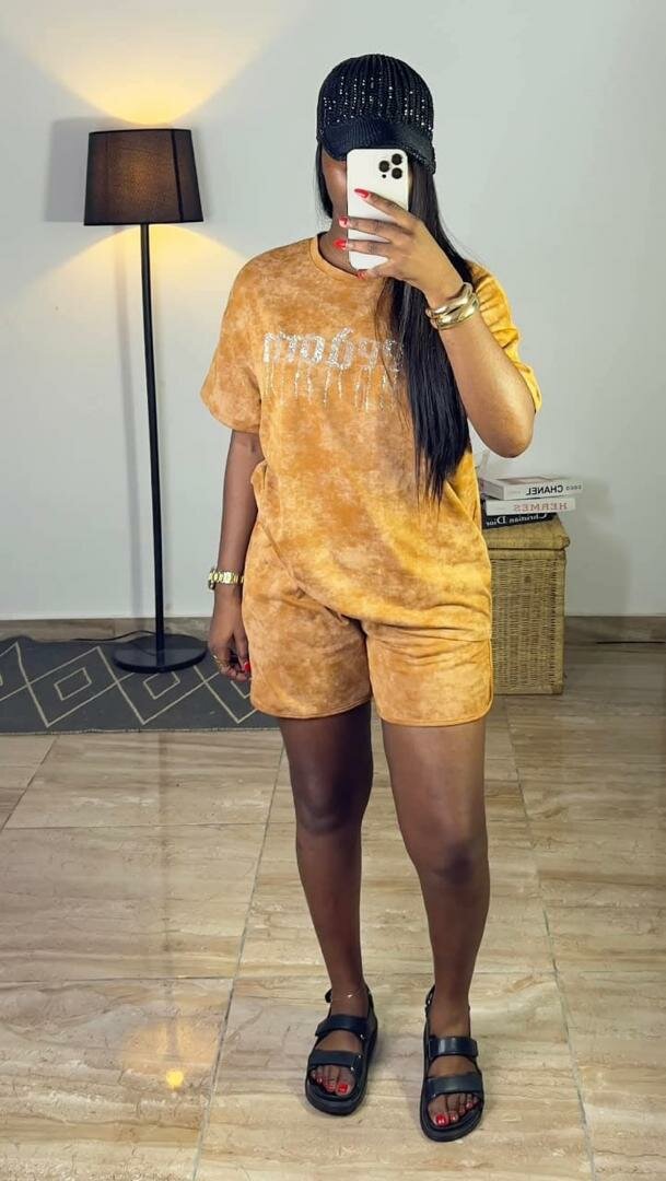 Ensemble T-shirt et short pour femmes