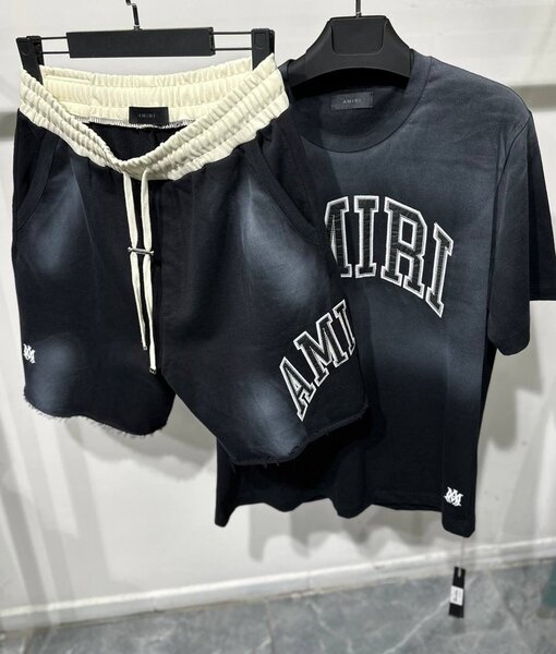 Ensemble sportif tendance homme