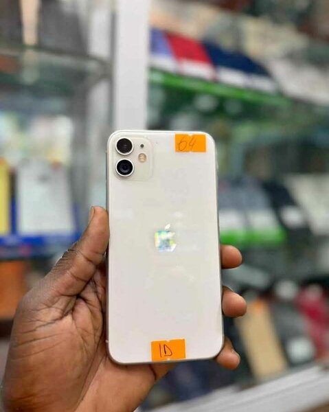 iPhone 11 64Go Blanc