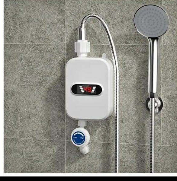 Chauffe-eau électrique instantané