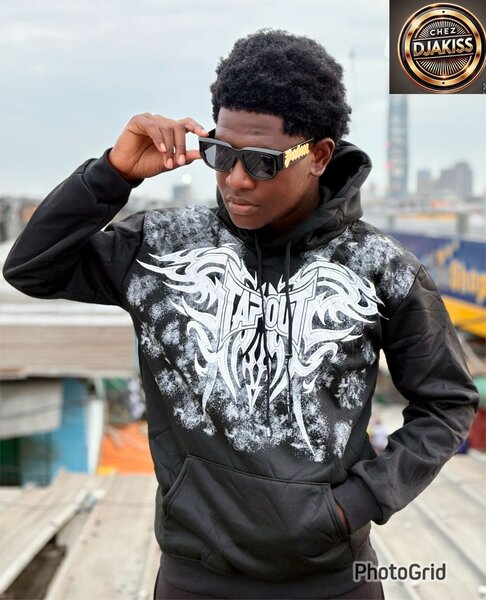 Sweat à capuche graphique tendance