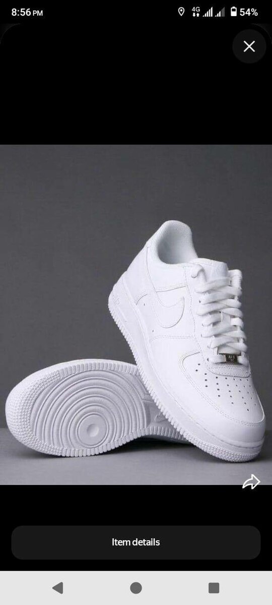 Chaussures Nike Air Force 1 blanches