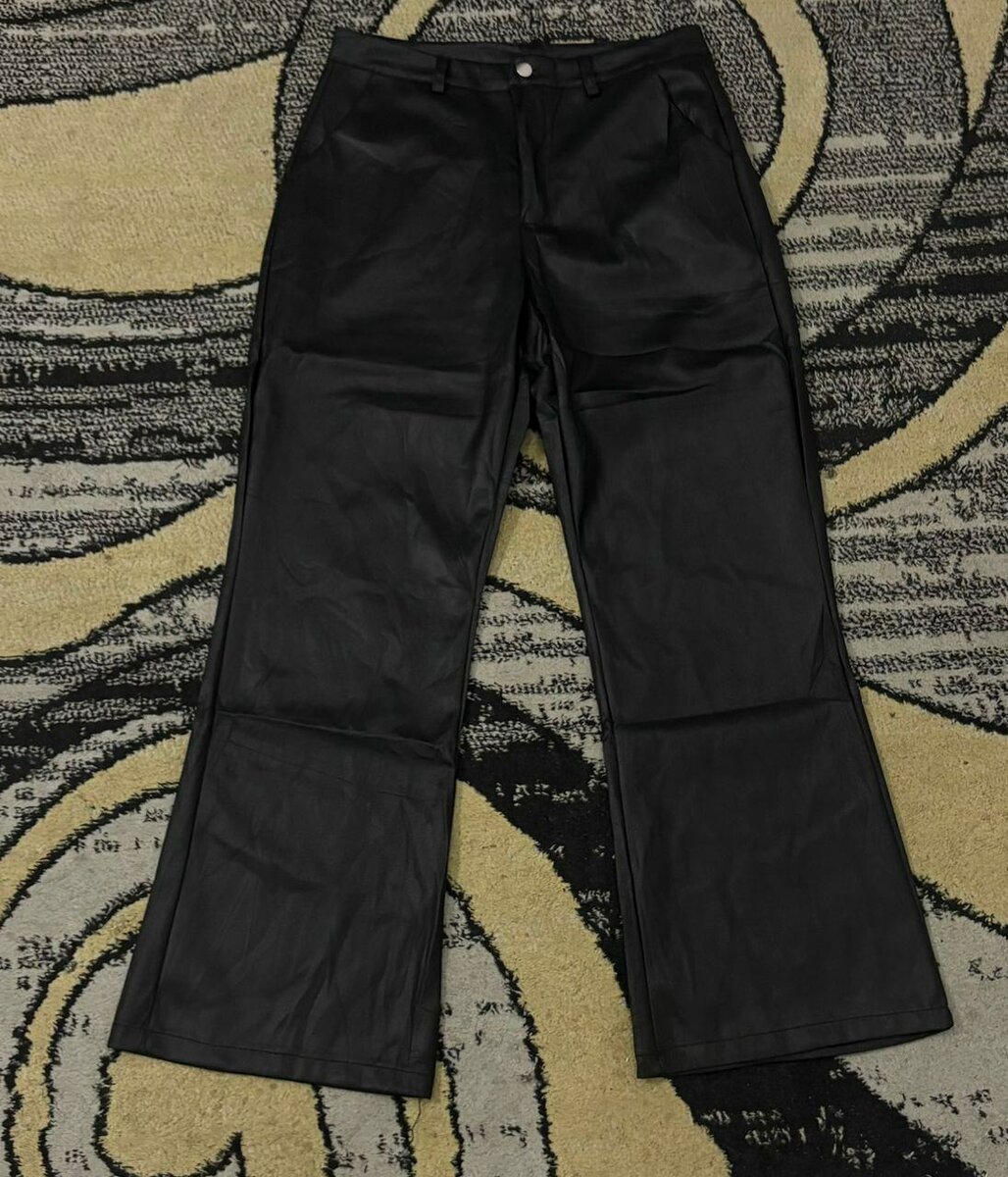 Pantalon en similicuir stylé