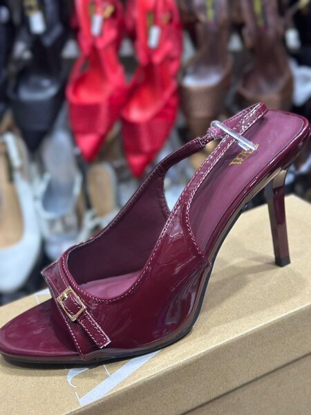 Sandales à talons Zara