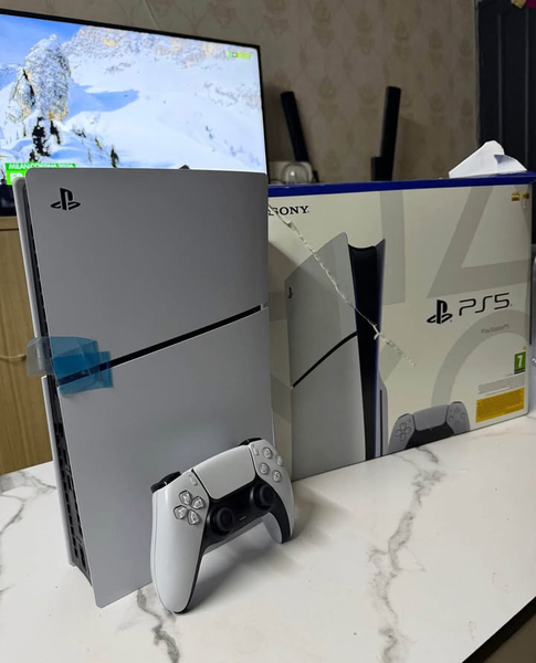 PlayStation 5 avec cd FC 25