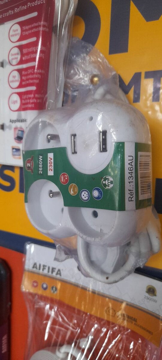 Adaptateur Multiprise USB 230V