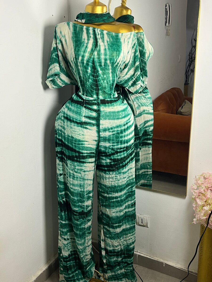 Combinaison tie-dye verte élégante