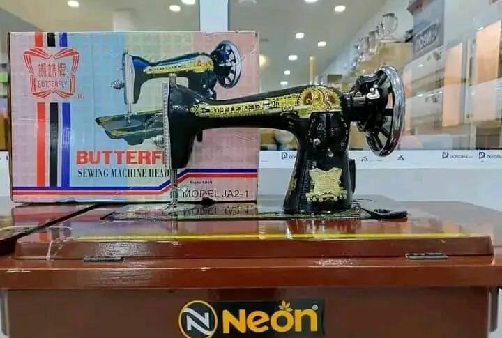 Machine à coudre industrielle Neon