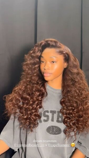 Perruque cheveux longs ondulés