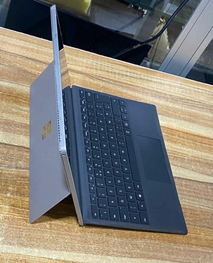 Microsoft Surface Laptop avec clavier
