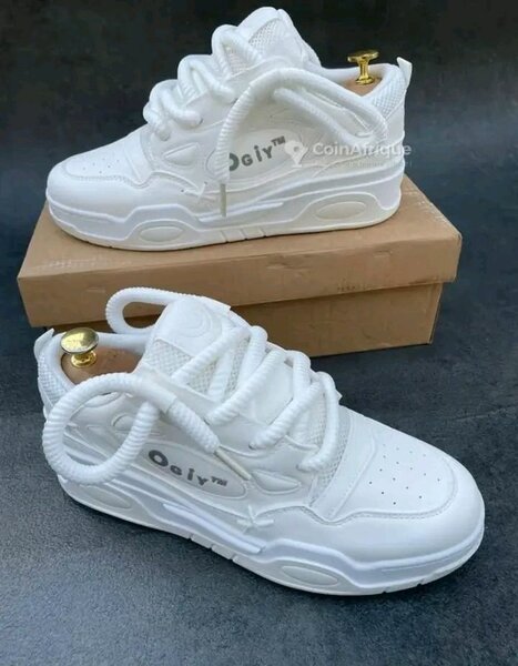 Chaussures Oaly blanches pour hommes