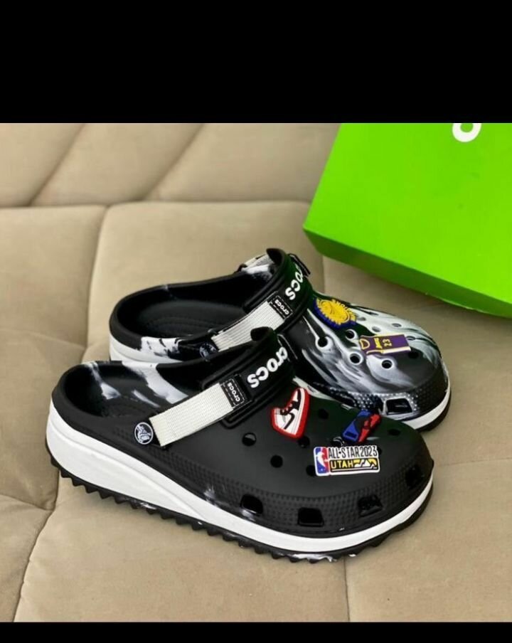 Chaussures Crocs NBA Homme