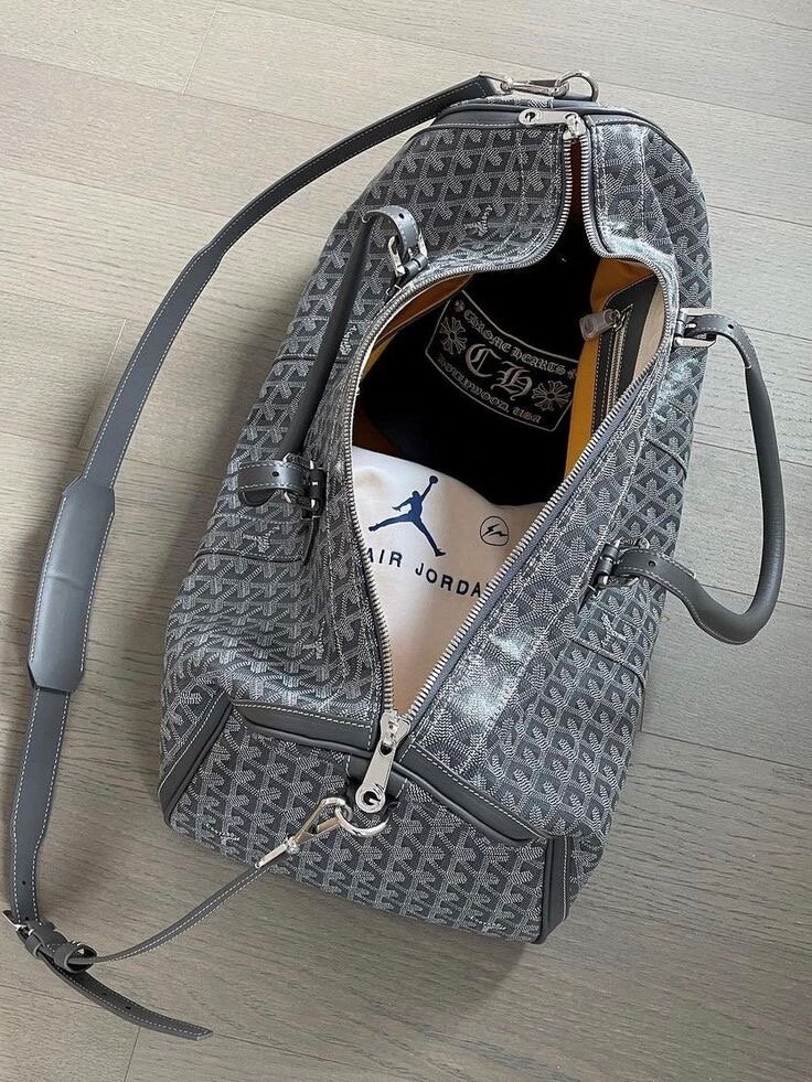 Sac à dos et sac de voyage élégants