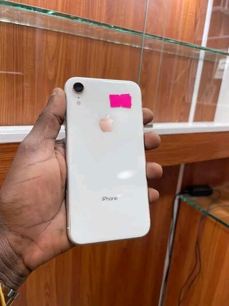 iPhone XR blanc reconditionné