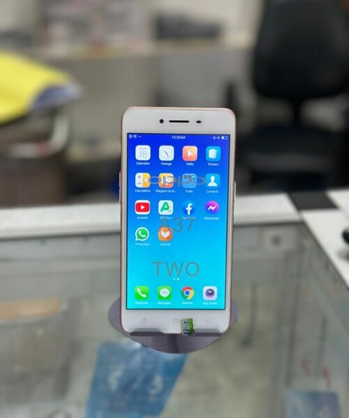 Oppo A83 - Téléphone portable